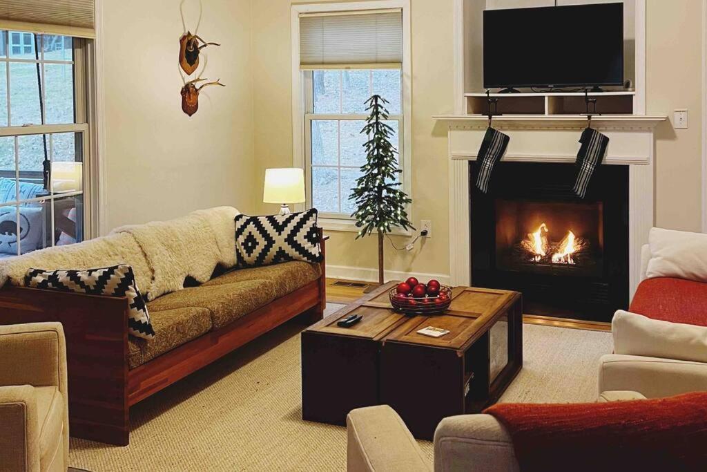 Cozy Cabin W/ Indoor Fireplace & Tranquil Views Luray Εξωτερικό φωτογραφία