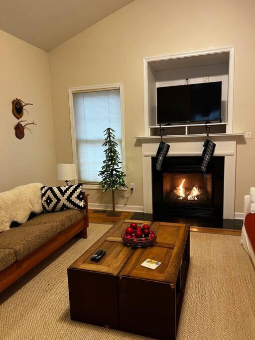 Cozy Cabin W/ Indoor Fireplace & Tranquil Views Luray Εξωτερικό φωτογραφία