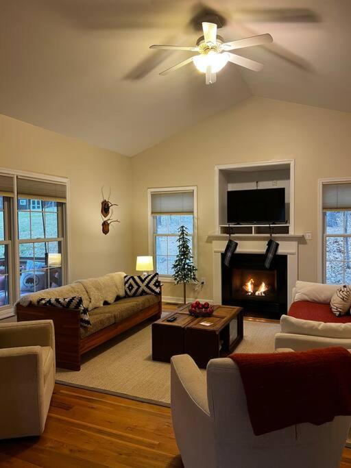 Cozy Cabin W/ Indoor Fireplace & Tranquil Views Luray Εξωτερικό φωτογραφία
